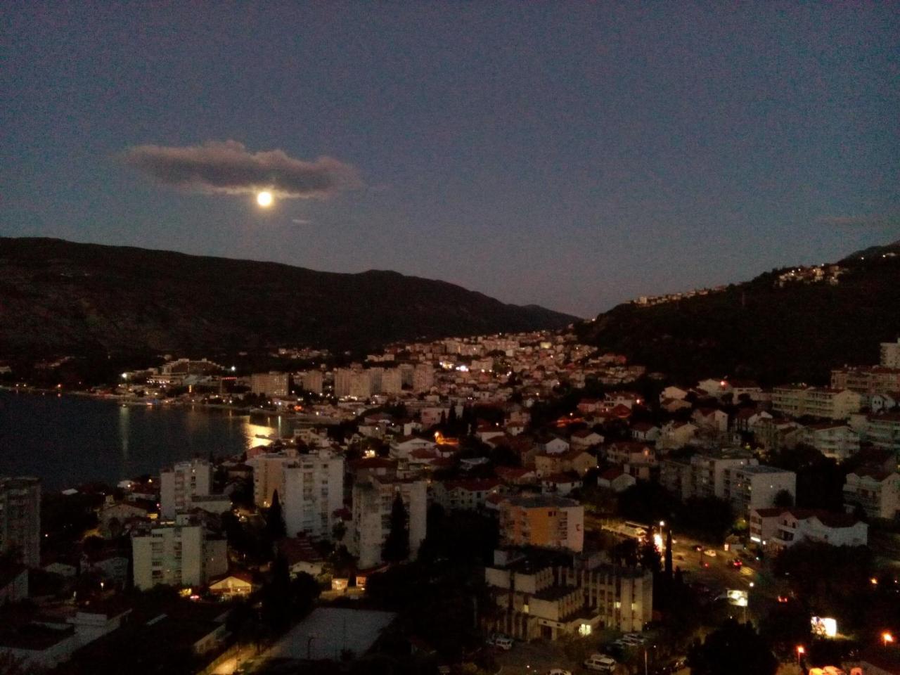 Apartmani Lovor Herceg Novi Exterior foto