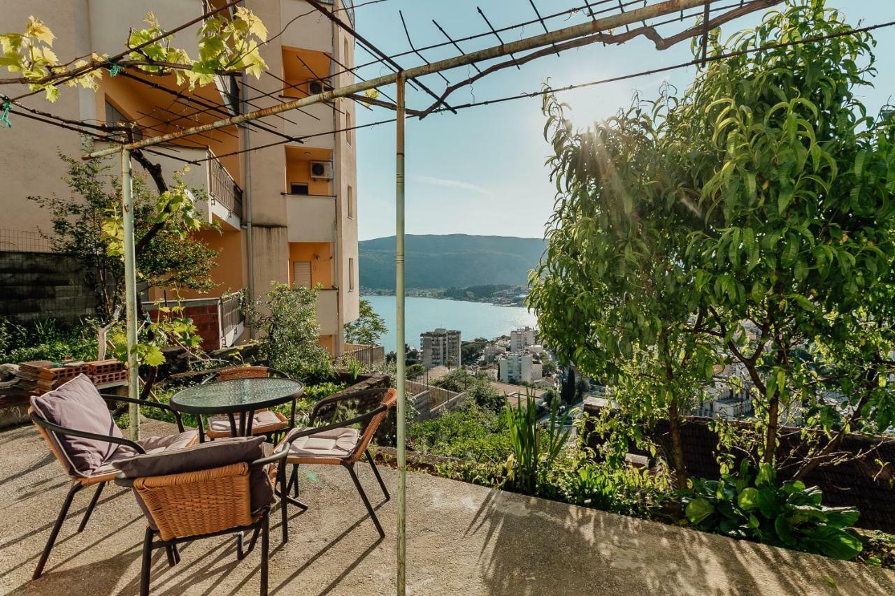 Apartmani Lovor Herceg Novi Exterior foto